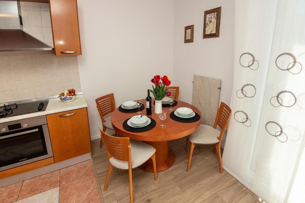 Bura2 , With Private Parking In The Garage Apartamento Split Exterior foto